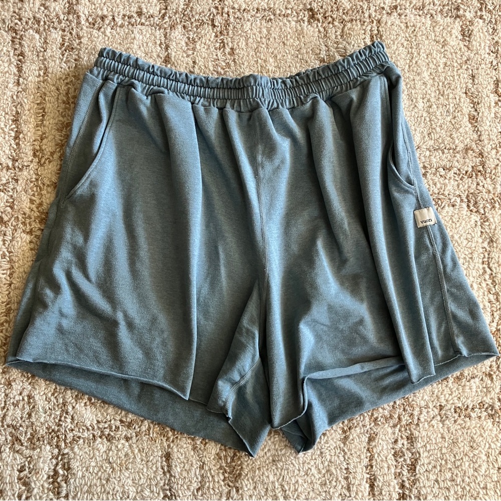 Vuori halo shorts